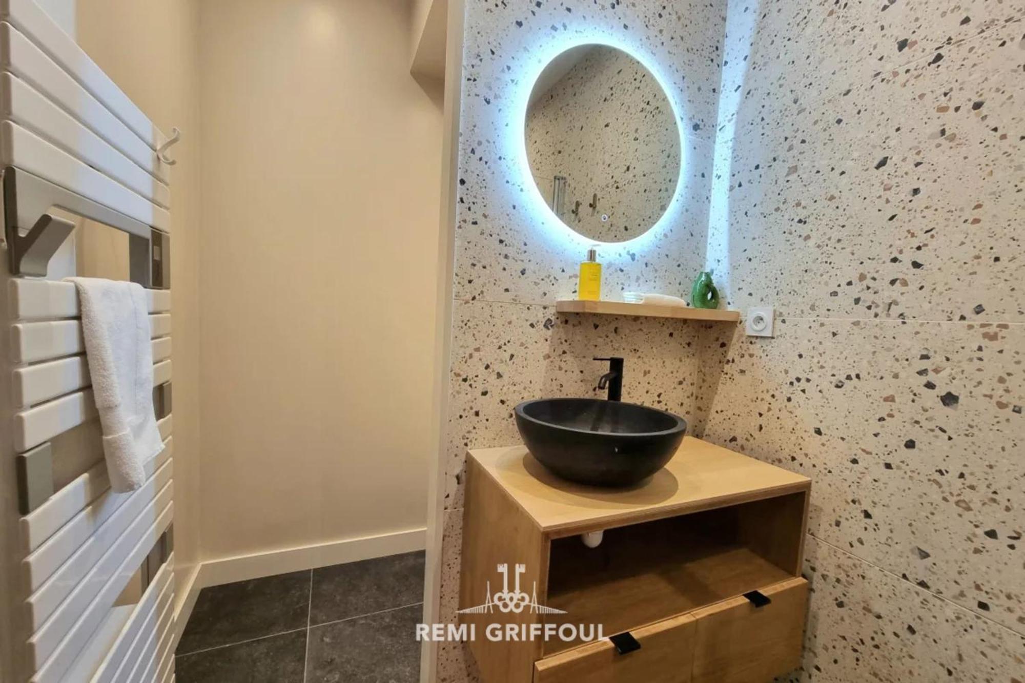 La De Champlain Terrace Center 2 Guests * Honfleur